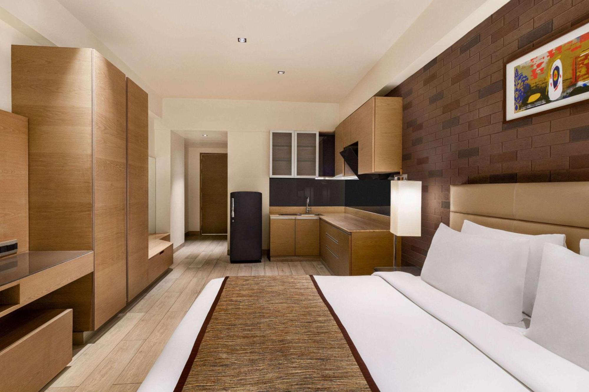 Hotel Wyndham Ahmedabad Shela Exterior foto